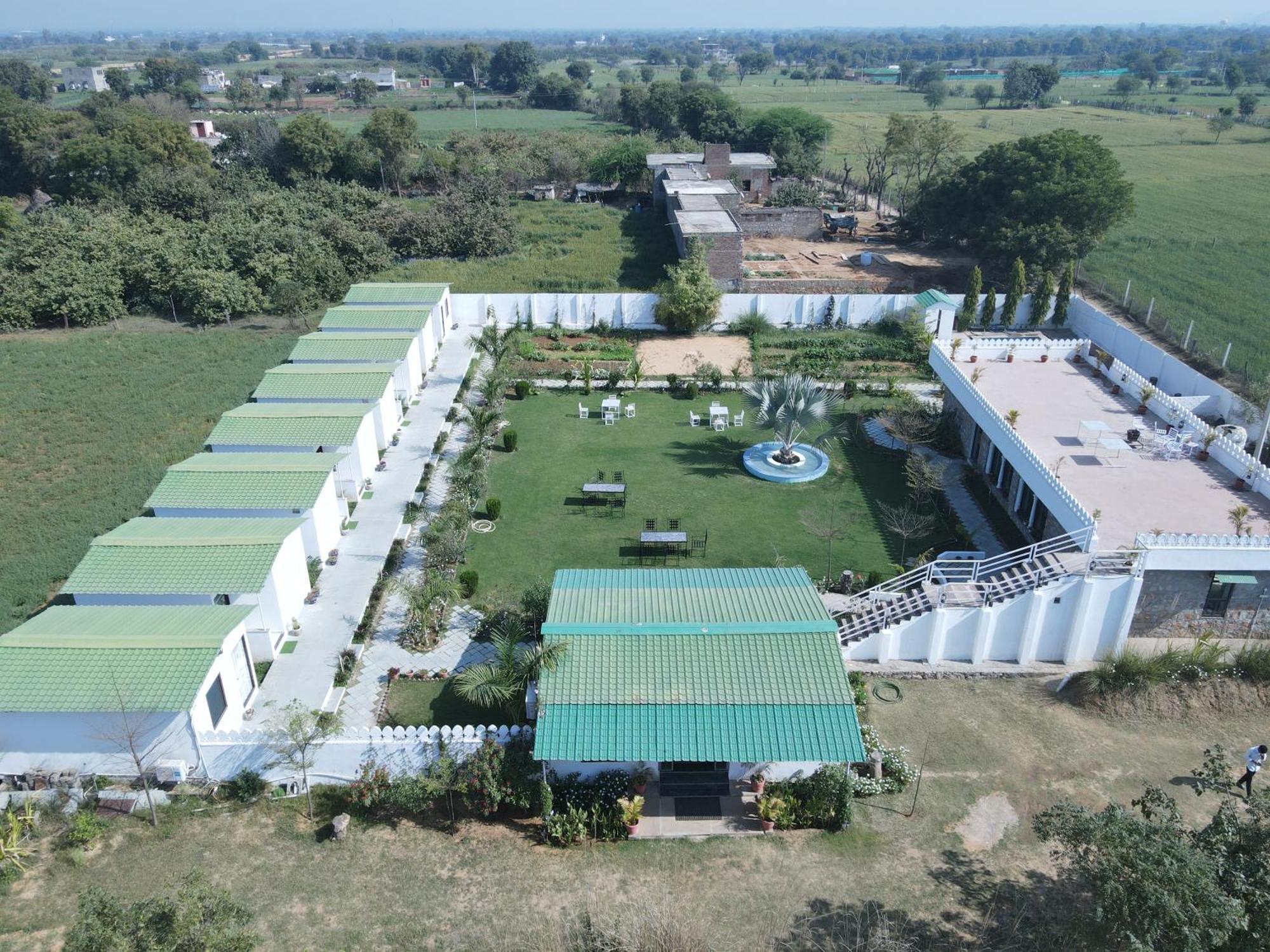 The Castle Crown - Hem Vilas Resort Ranthambhore Sawai Madhopur Eksteriør bilde