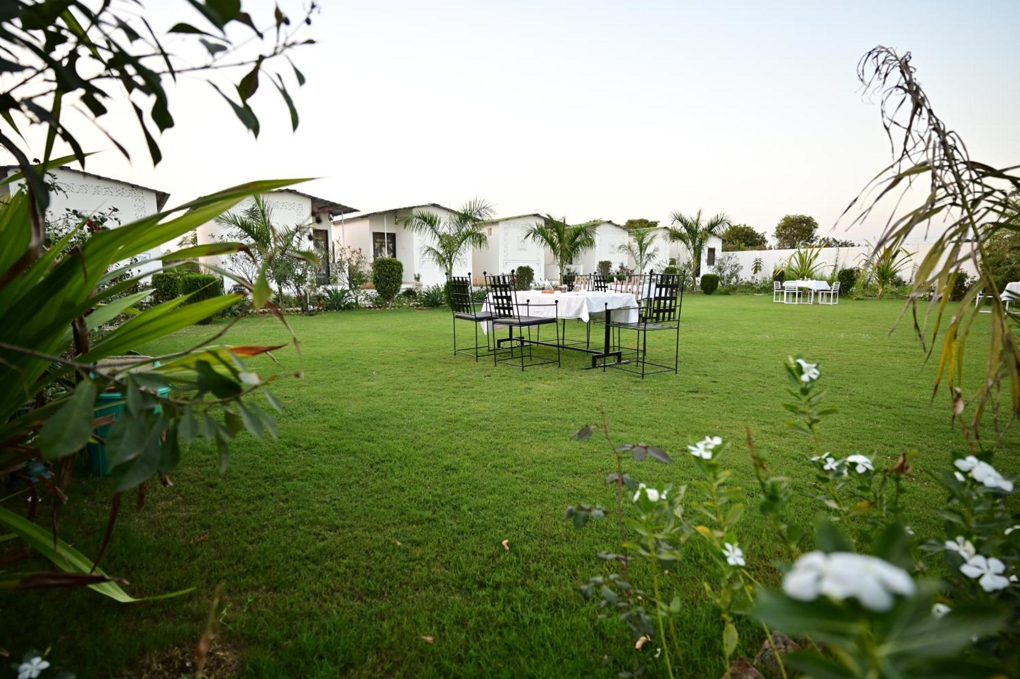 The Castle Crown - Hem Vilas Resort Ranthambhore Sawai Madhopur Eksteriør bilde