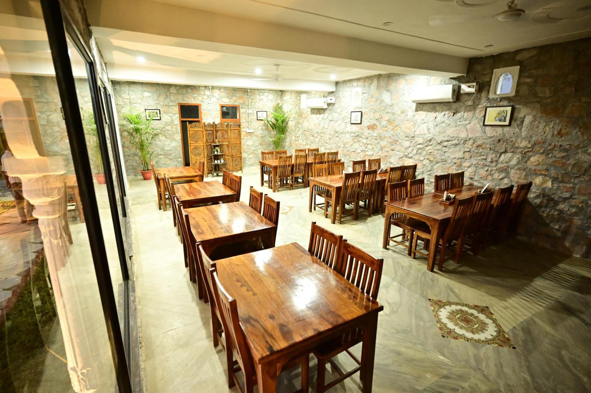 The Castle Crown - Hem Vilas Resort Ranthambhore Sawai Madhopur Eksteriør bilde