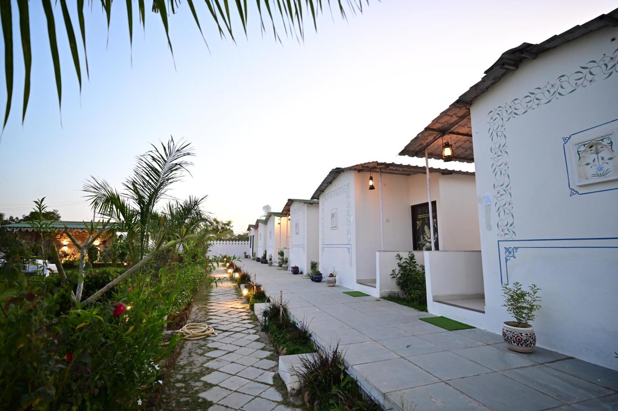 The Castle Crown - Hem Vilas Resort Ranthambhore Sawai Madhopur Eksteriør bilde